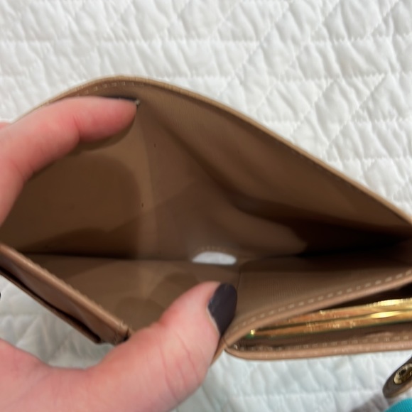 - Louis Vuitton French Monogram Vernis Wallet - Picture 6 of 6